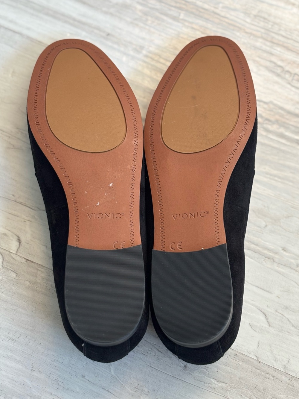 Vionic Willa Black Suede Loafers Women’s Size 9 - Picture 9 of 10